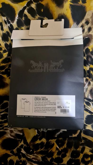Levi's дамскa тенискa 2бр. 2XL
