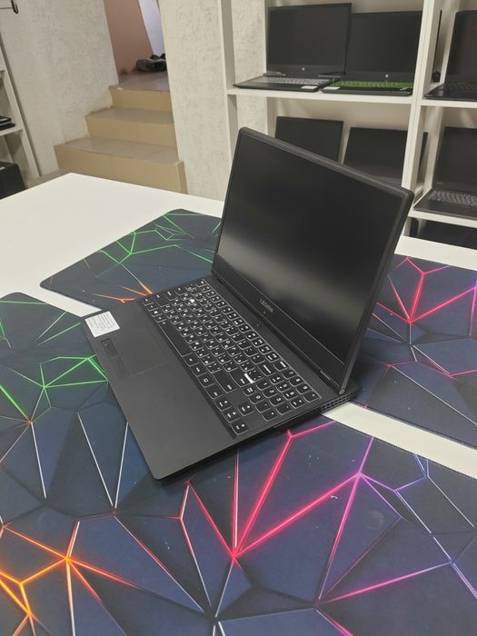 Игровой ноутбук Lenovo Core I5-8300H/ GeForce GTX 1050