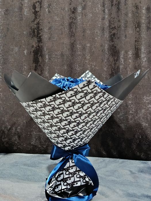 Атласные розы на заказ