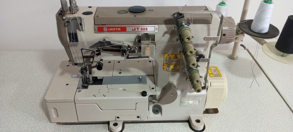 Продаються швеиные машинки. Прямо строчку. Оверлог. Ришма.