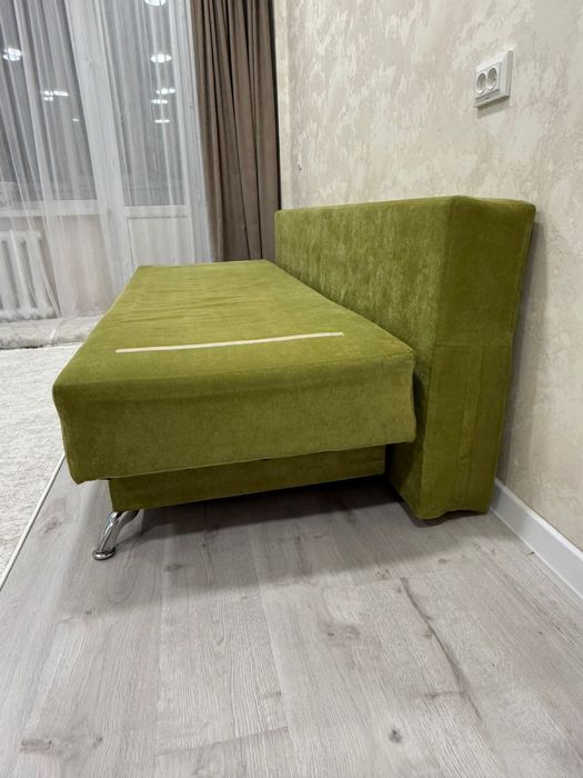 Диван зеленый трансформер