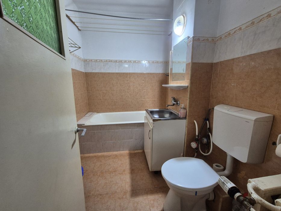 Proprietar – Vând garsonieră confort 1 decomandată, 40,5 mp, Orizont – Bacău
