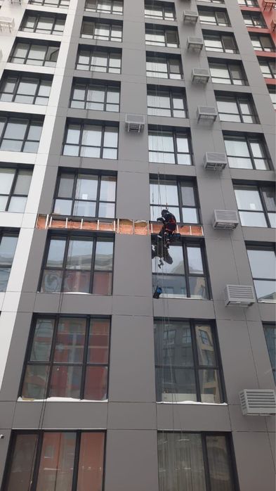 Альпинисты высотные работы