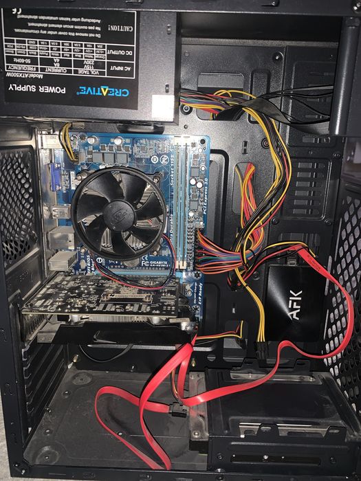 Системный блок компьютера ПРОДАЮ