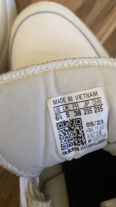 Adidas маратонки 100лв