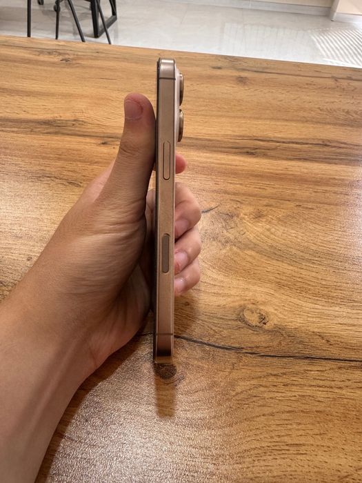 Iphone 16 pro, 256 gb, 88%