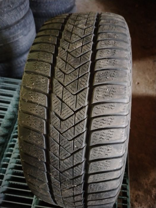 Продам гуми Pirelli