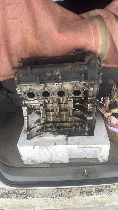 Двигатель в сборе на запчасти