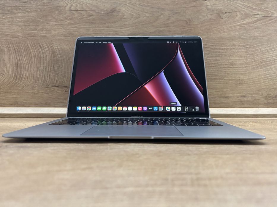 MacBook Air 13” 2019 – много запазен