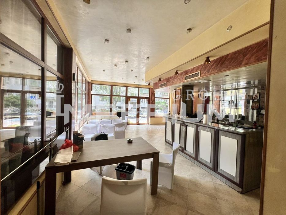 Дава се под наем Заведение в Варна, Младост 1 - 250 кв.м за 816 € - Снимка #2