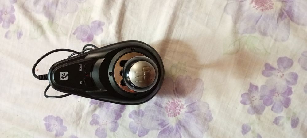 Игровой руль для гонок с педалями и виброотдачей Artplays v-1600 pro