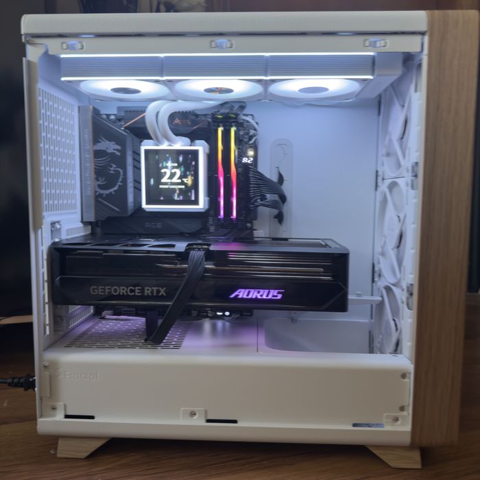Мощен компютър/ Ultra 9 285K/Водно/64GB/RTX 5080/4TB SSD