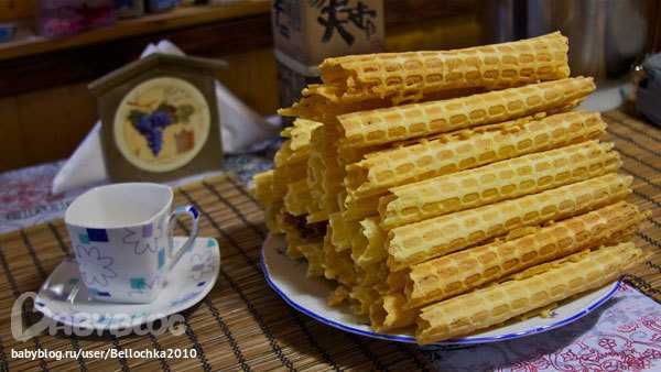 Продается Вафельница в отличном сост.  ( СССР 70-80 г) .