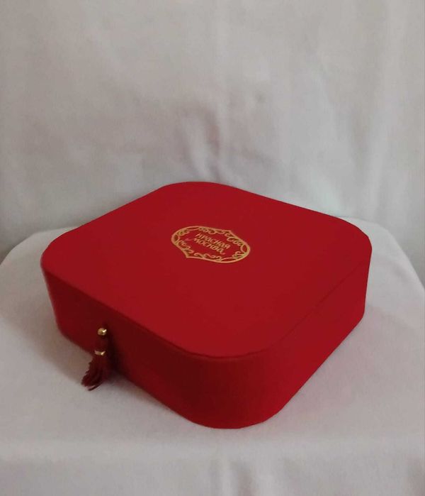 Подарочный набор новый.