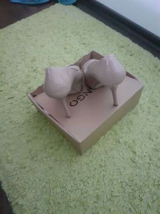 Pantofi mango nude