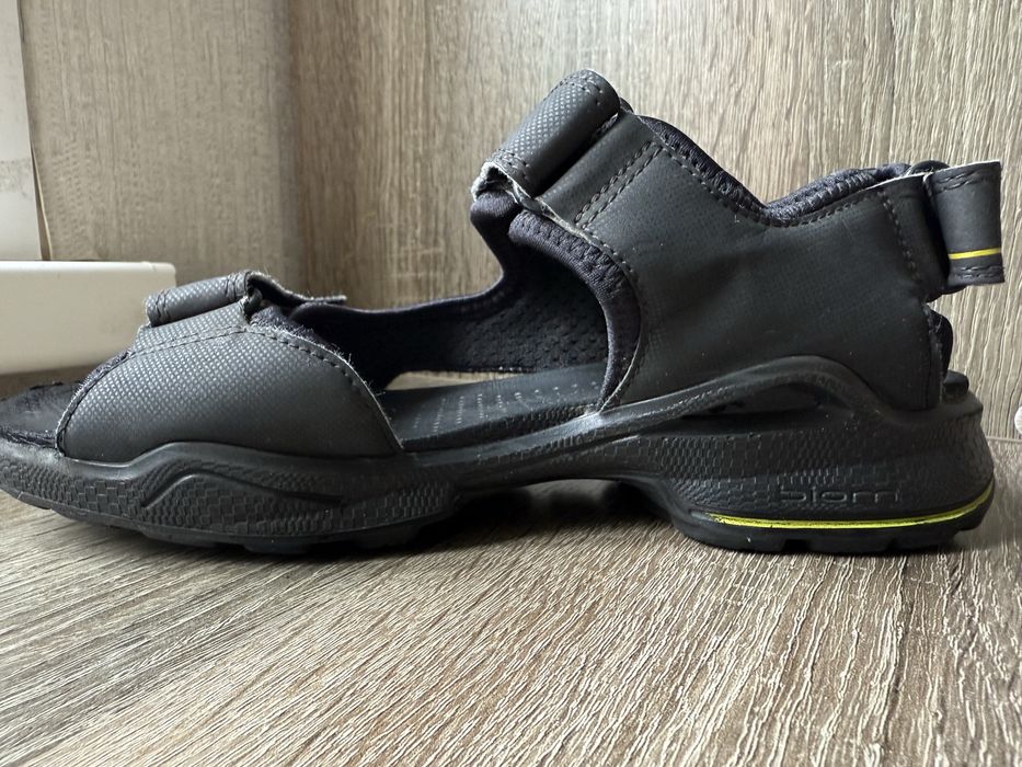 Подростковые сандали Ecco