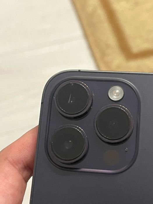 Продам Iphone 14 pro