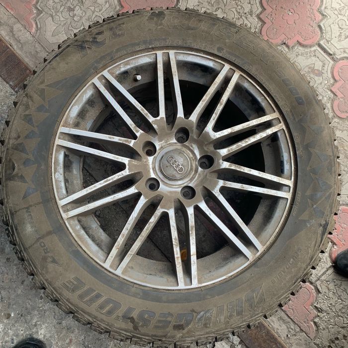 Продается Титаны с Резиной