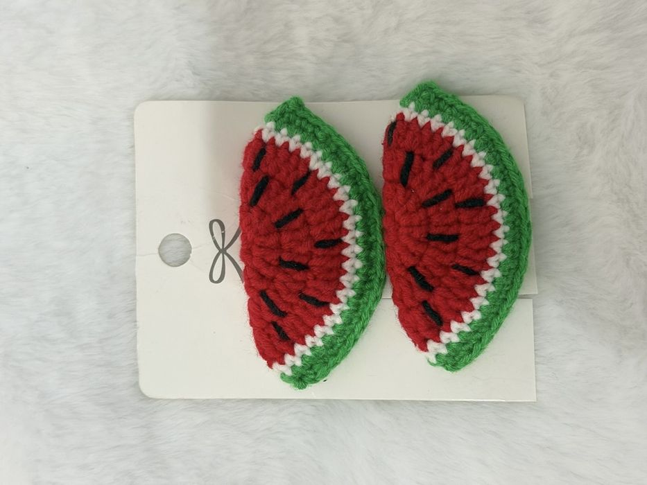 Ръчно плетени детски фиби