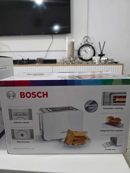 BOSCH Toaster si Fierbator de apa culoarea alba noi in cutie