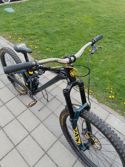 Vând bicicleta mondraker summun r de enduro, downhill full suspension