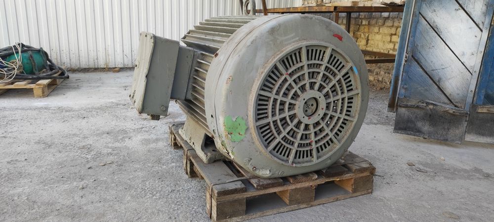 Электродвигатель генератор