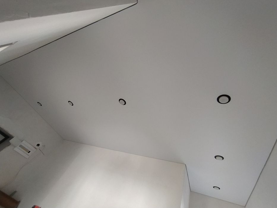 Натяжные потолки