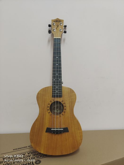 Укулкле тенор профессиональный