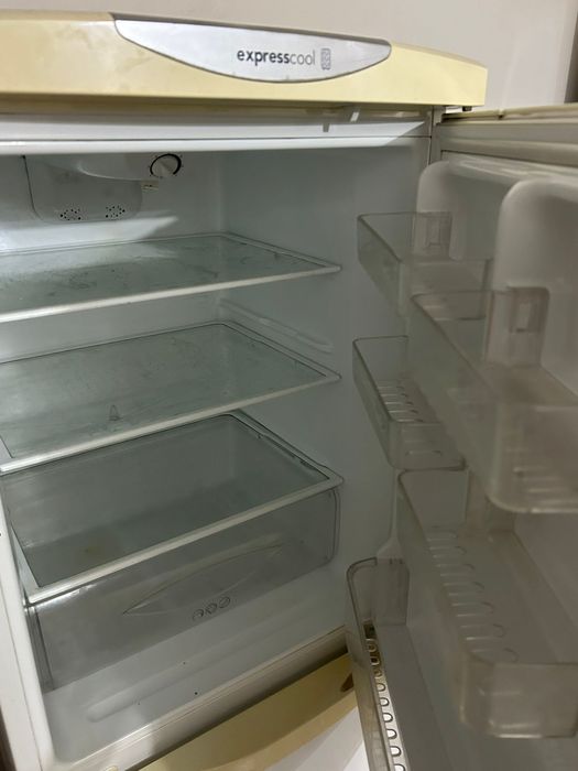 Холодильник на запчасти