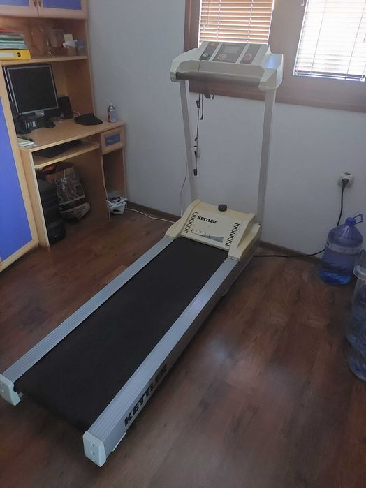 Бягаща пътека Кетлер