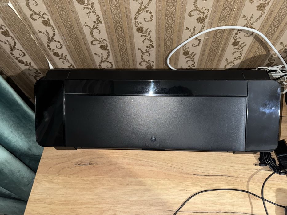 Режущий плоттер SILHOUETTE CAMEO 4 черный
