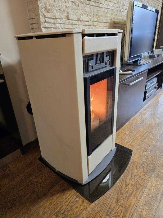 Камина печка на пелети суха 11kW