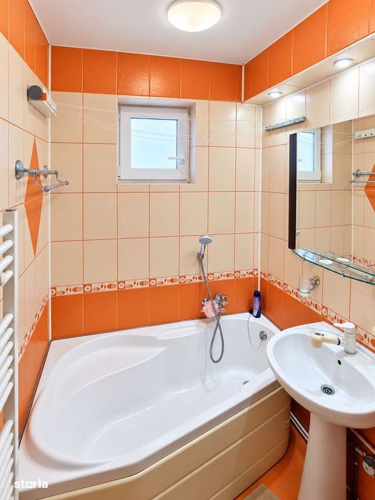 Apartament 2 camere Boul Rosu