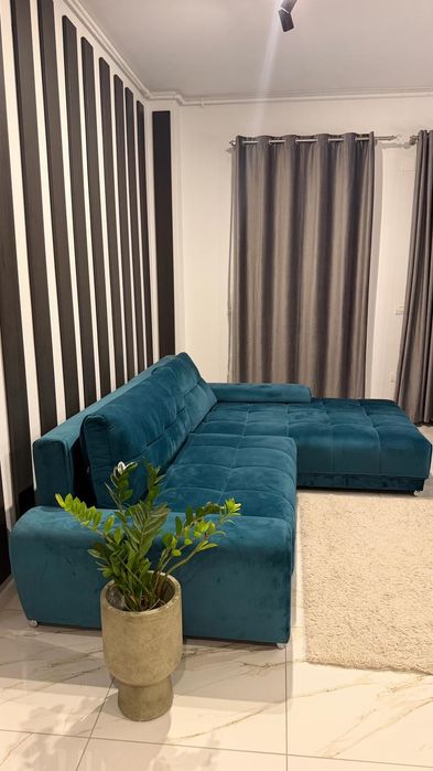 Canape Colțar extensibil cu ladă depozitare, 260 cm – stare foarte bună