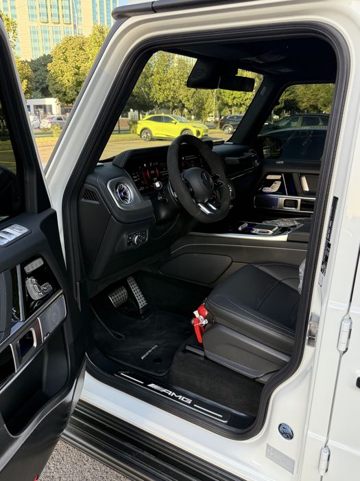 Mercedes Benz G63 AMG