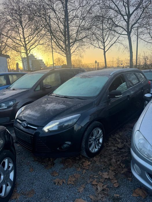 Ford focus 2012 1.6 benzină