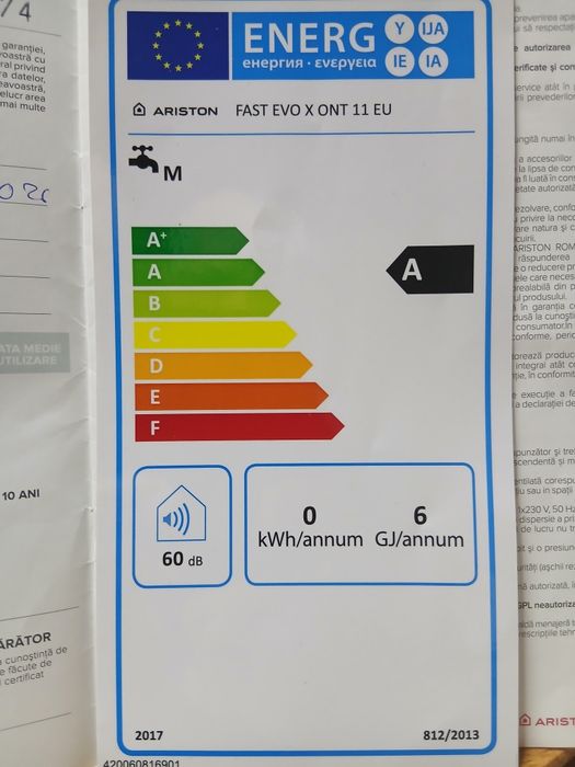Vând instant pe gaz marca ARISTON