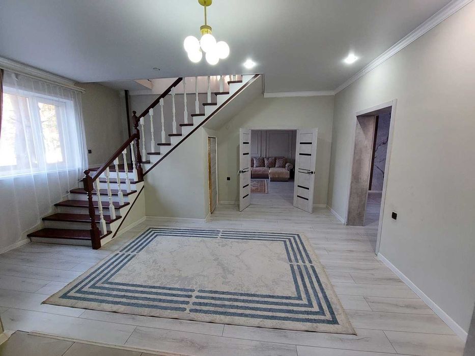 Продам коттедж в МКР "Орман"