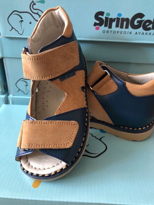 Детская новая ортопедическая обувь