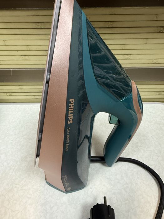 Ютия Philips DST8030