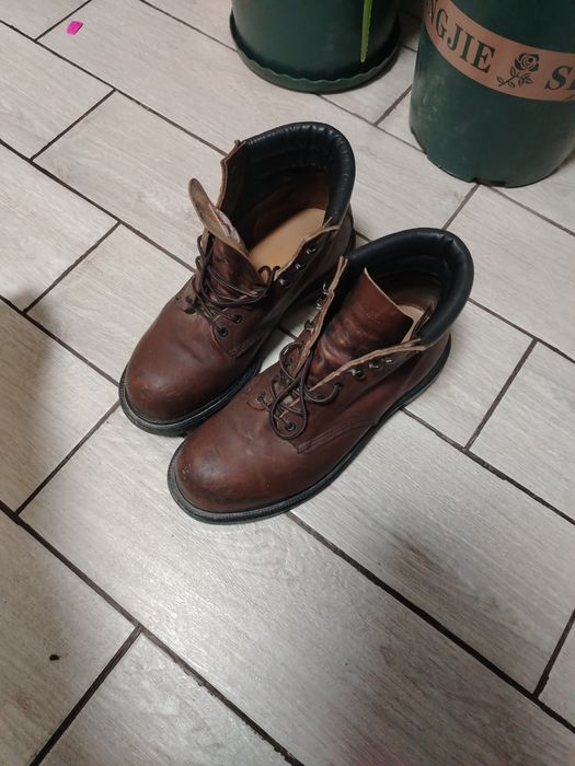 Продам ботинки Ред Вин