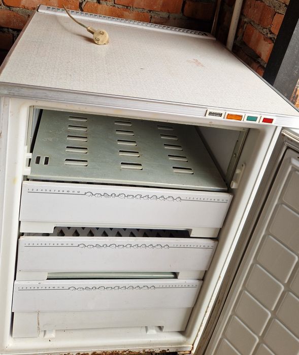 Продаётся морозильник