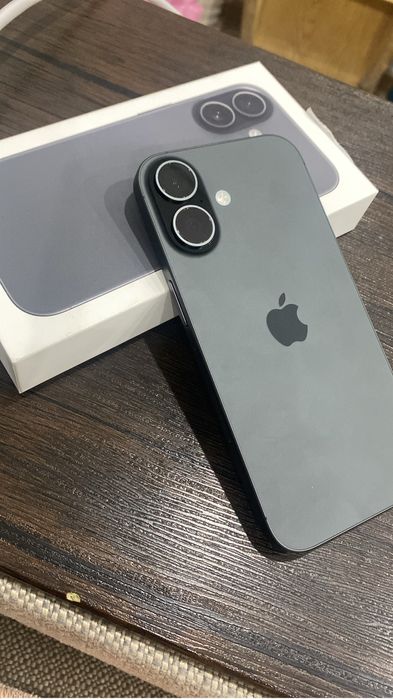 Айфон 17 256GB Black