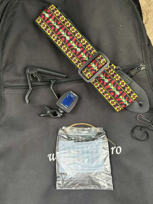 Chitară acustică „Hora” model W12204