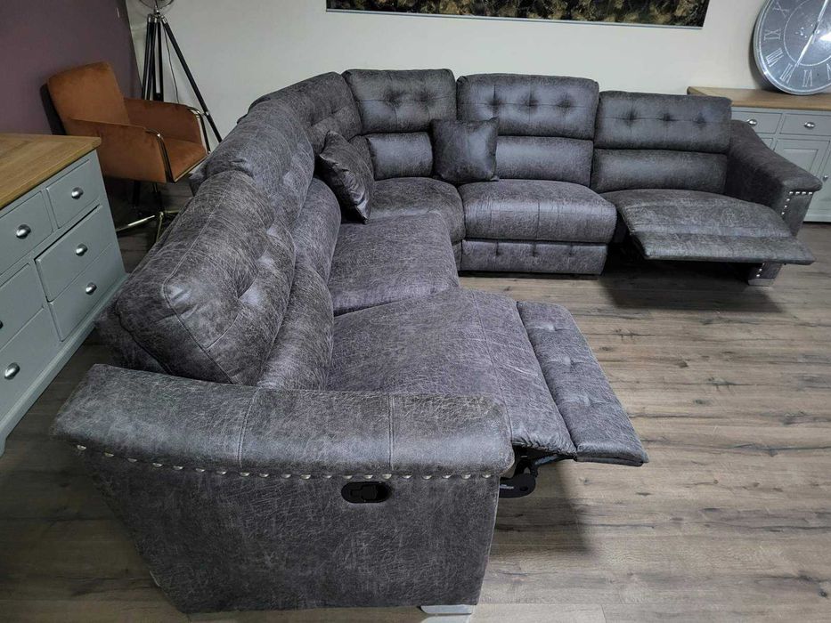 Кафяв ъглов диван от плат La-z-boy с ръчен релаксиращ механизъм