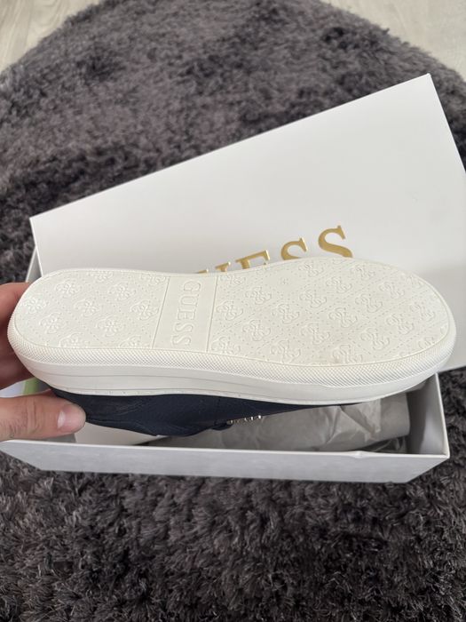 Adidași / Sneakers din piele Guess originali, mărimea 36 – Noi în cutie