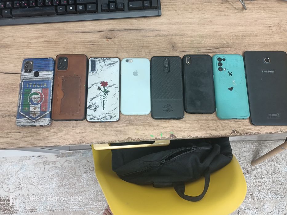 Продам телефоны цена договорная