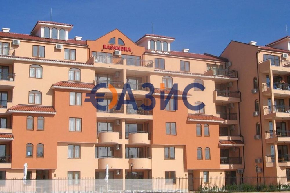 Продава се Двустаен апартамент в к.к. Слънчев бряг - 60 кв.м за 646 €/кв.м - Снимка #11
