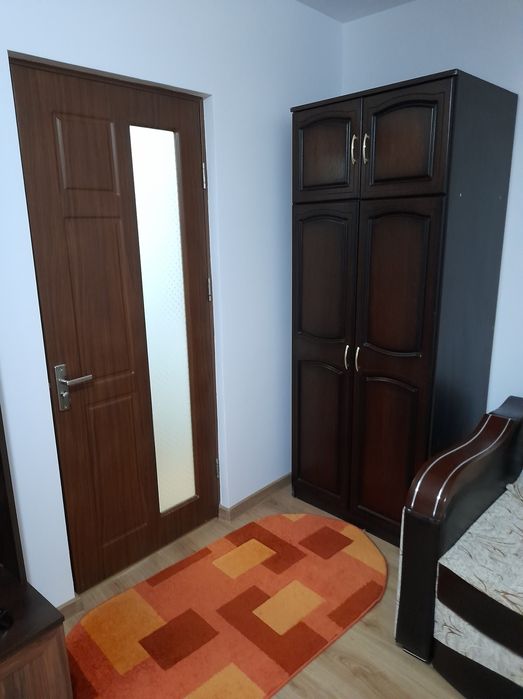 Proprietar, închiriez garsonieră