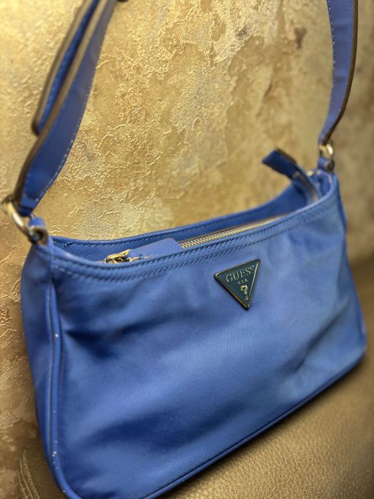 Оригинална дамска чанта  Guess